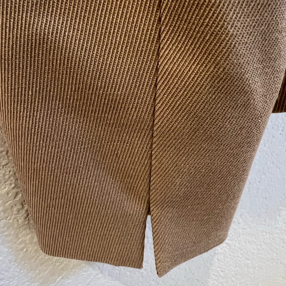 Tahari ASL Women's Tailored Beige Blazer with Three-Button Front - Picture 10 of 16